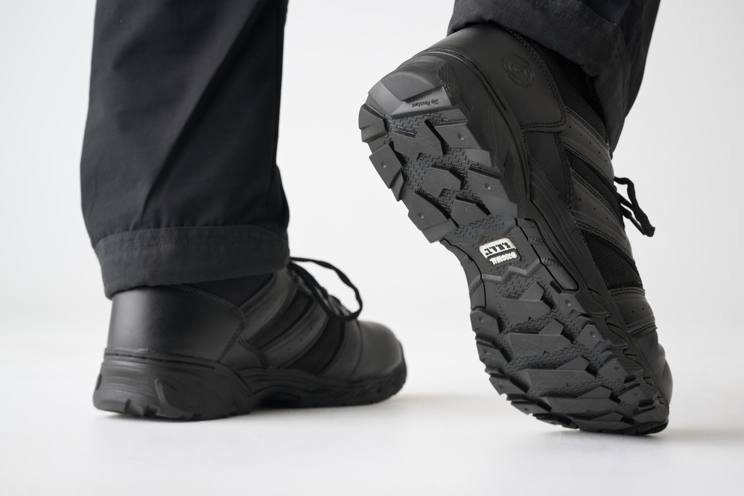 Original Swat Men's Chase Low Performance Shoe